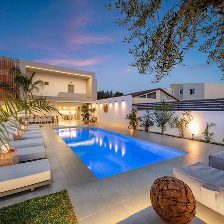 Hypnosis Beachside Villa With Private Heated Pool Георгіуполіс Екстер'єр фото